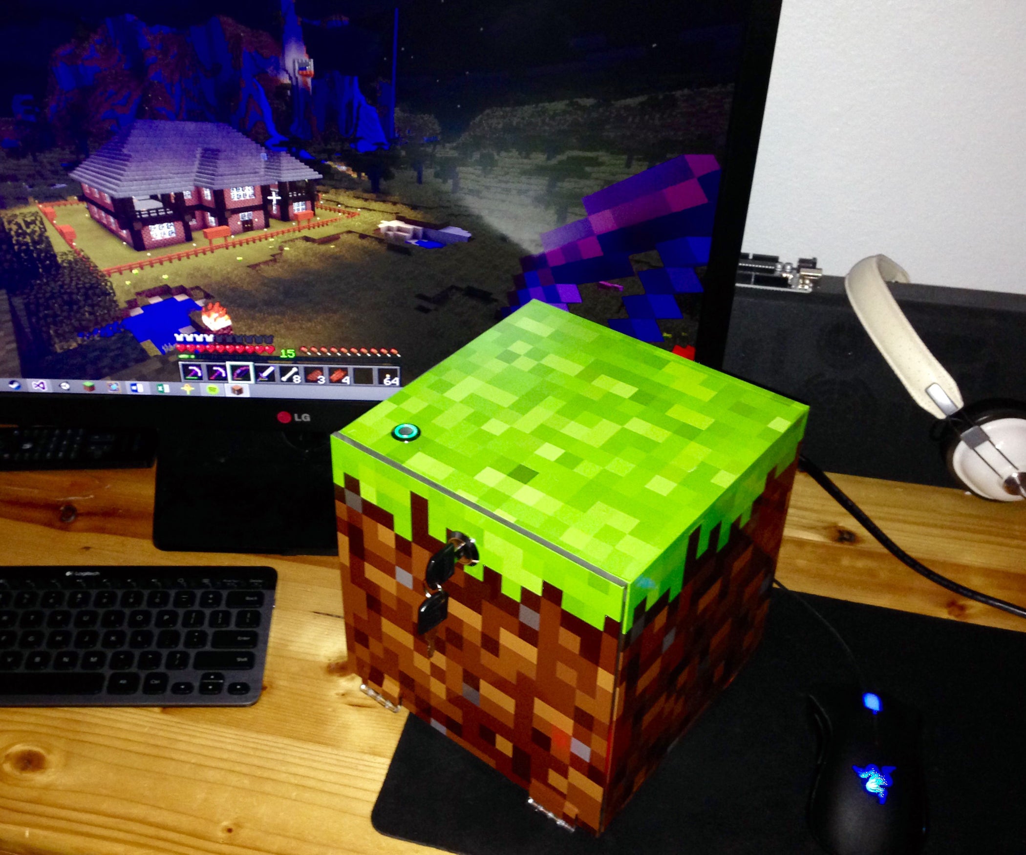 How To: Personal Minecraft Server in Custom Block Case : 10 Steps (with ...