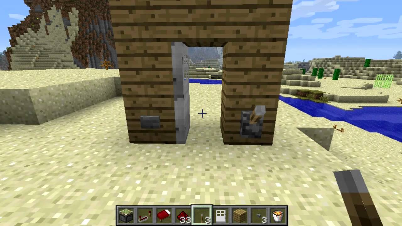 Minecraft: How to use the Iron Door
